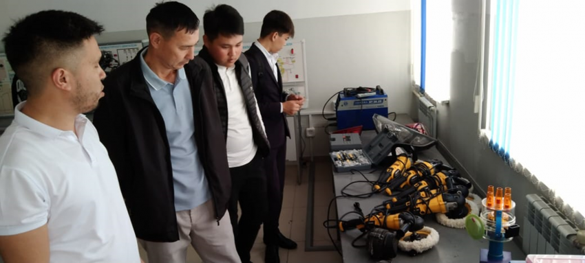 9 сынып білім алушылары Жамбыл политехникалық жоғары колледжінің базасымен таныстыру мақсатында  ұйымдастырылған «Ашық есік» күніне қатысты.